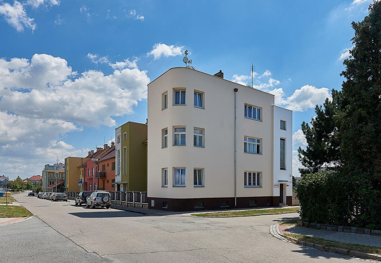 Penzion Karolinka Hotel Kroměříž Екстериор снимка
