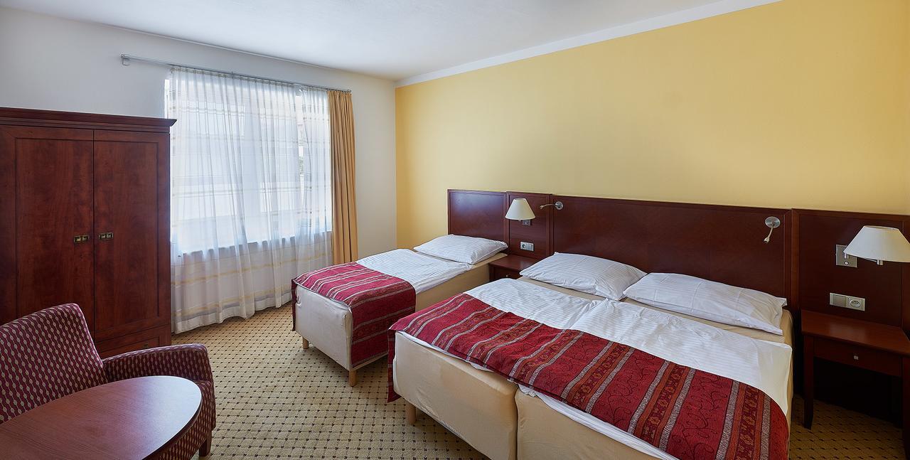 Penzion Karolinka Hotel Kroměříž Екстериор снимка